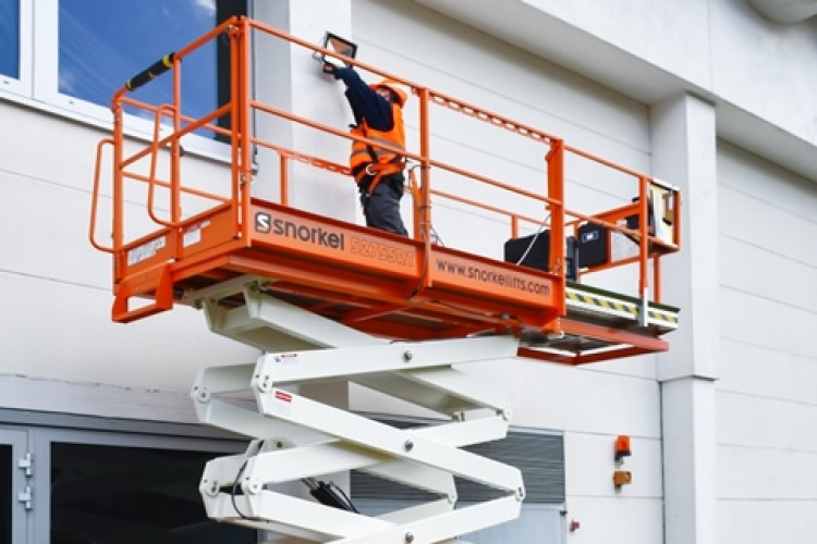 Course Type: Scissor Lift